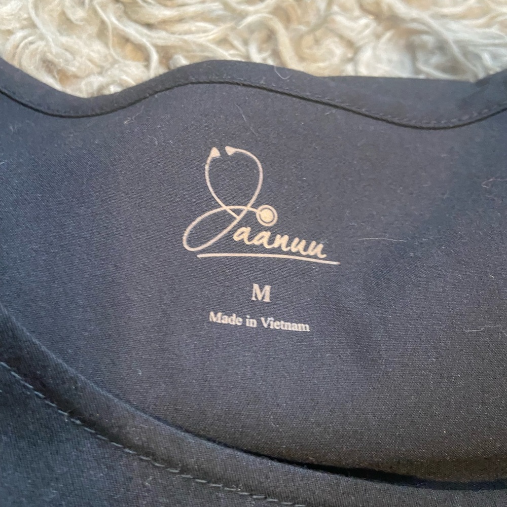 Jaanuu Black Scrub Set - Picture 7 of 8